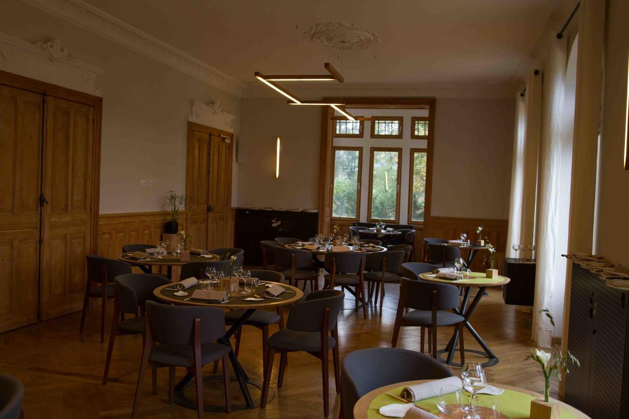 Eclosion Chateau Hotel & Restaurant Saint-Paul-en-Jarez Buitenkant foto