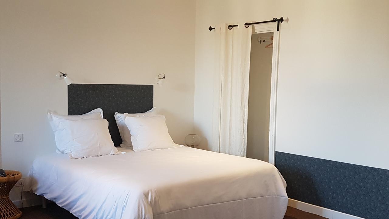 Eclosion Chateau Hotel & Restaurant Saint-Paul-en-Jarez Buitenkant foto
