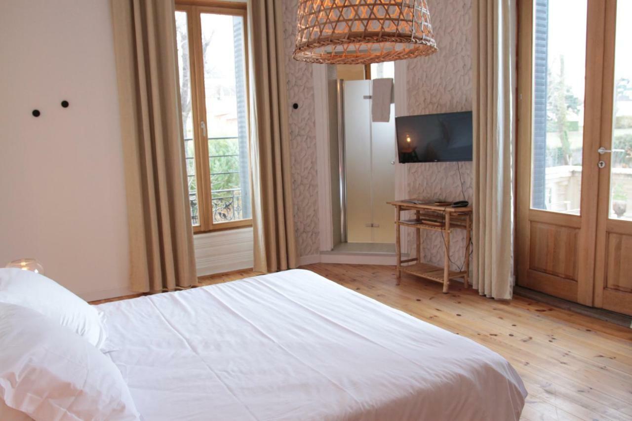 Eclosion Chateau Hotel & Restaurant Saint-Paul-en-Jarez Buitenkant foto