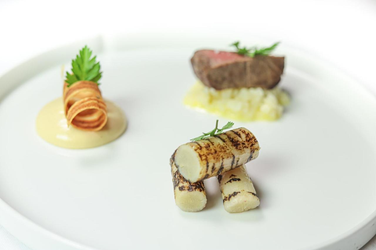Eclosion Chateau Hotel & Restaurant Saint-Paul-en-Jarez Buitenkant foto
